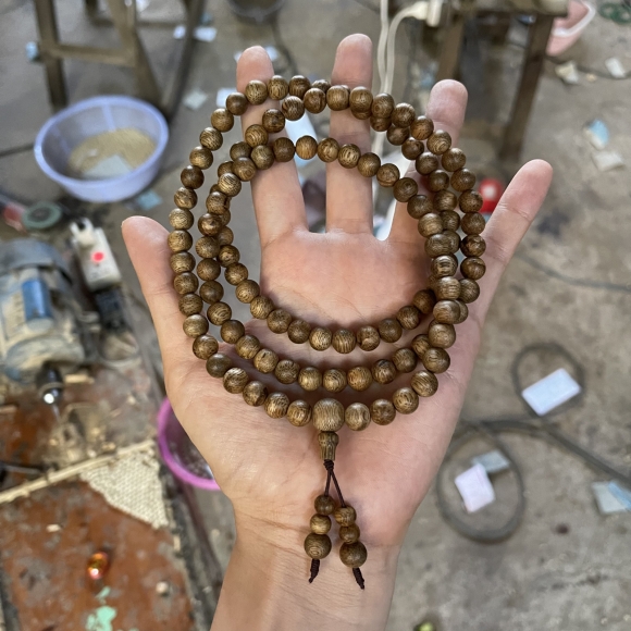 Vòng trầm hương 8mm