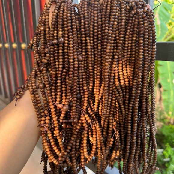 Kiến 🐜 216 hạt
