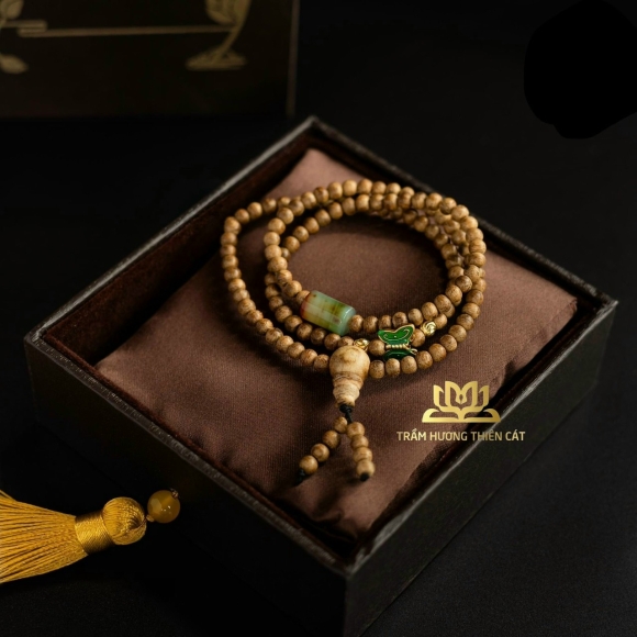 Vòng trầm hương 108 6 ly mix vàng 001