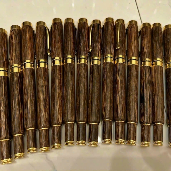 Bút trầm hương ( sỉ 200 cây )