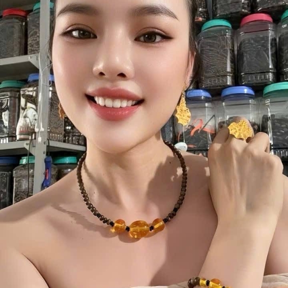 Dây chuyền nữ