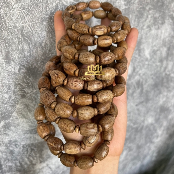Vòng tay trầm hương nam 006