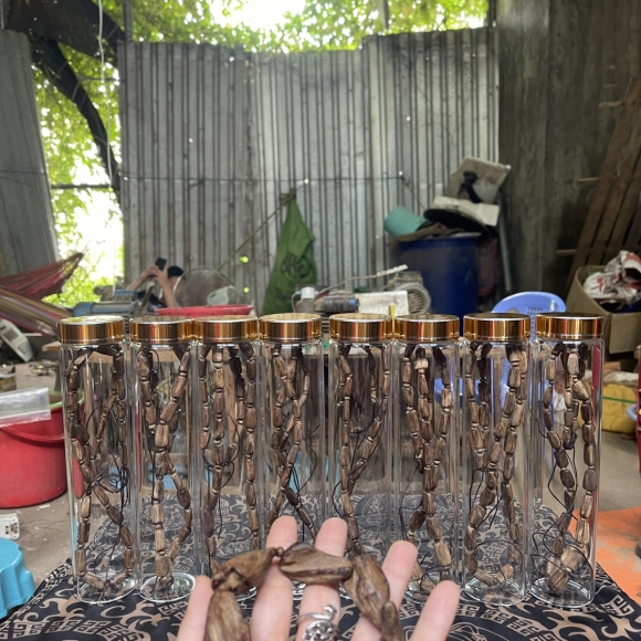 Vòng trầm hương nam 026