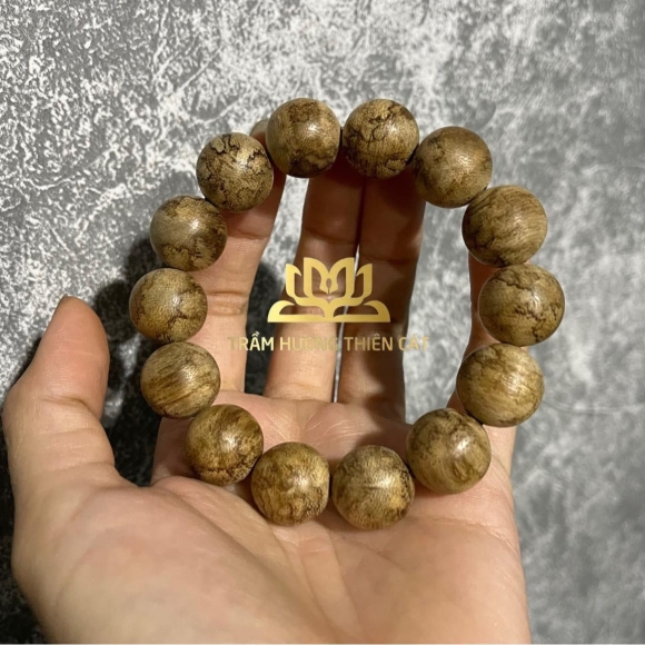 Vòng trầm hương nam 035