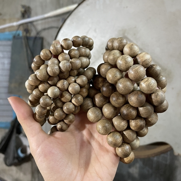 Vòng trầm hương nam 42 -3