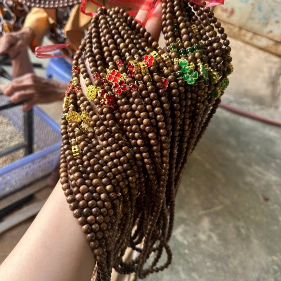 CHUYÊN SỈ DÂY CHUYỀN TRẦM HƯƠNG 