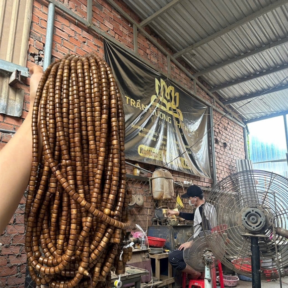 CHUYÊN SỈ DÂY CHUYỀN TRẦM HƯƠNG 