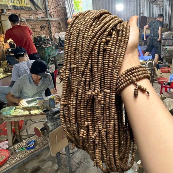 CHUYÊN SỈ DÂY CHUYỀN TRẦM HƯƠNG 