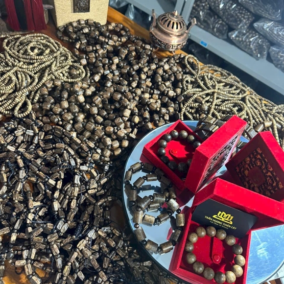 CHUYÊN SỈ DÂY CHUYỀN TRẦM HƯƠNG 